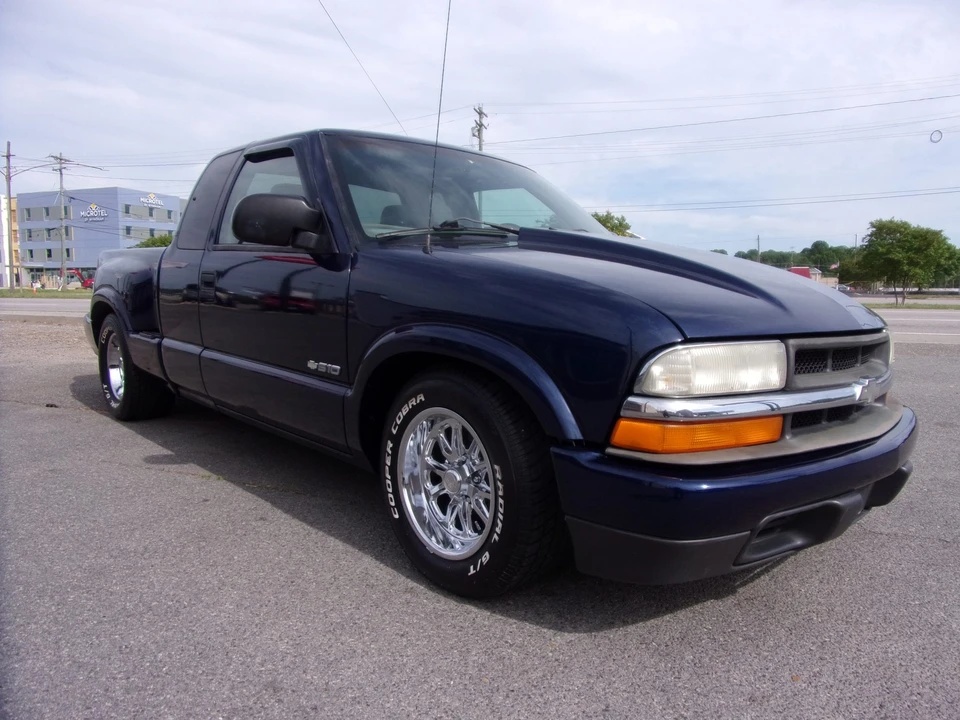 2003 Chevrolet S-10 - Image 24 of 31