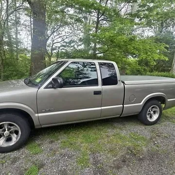 2003 Chevrolet S-10 LS