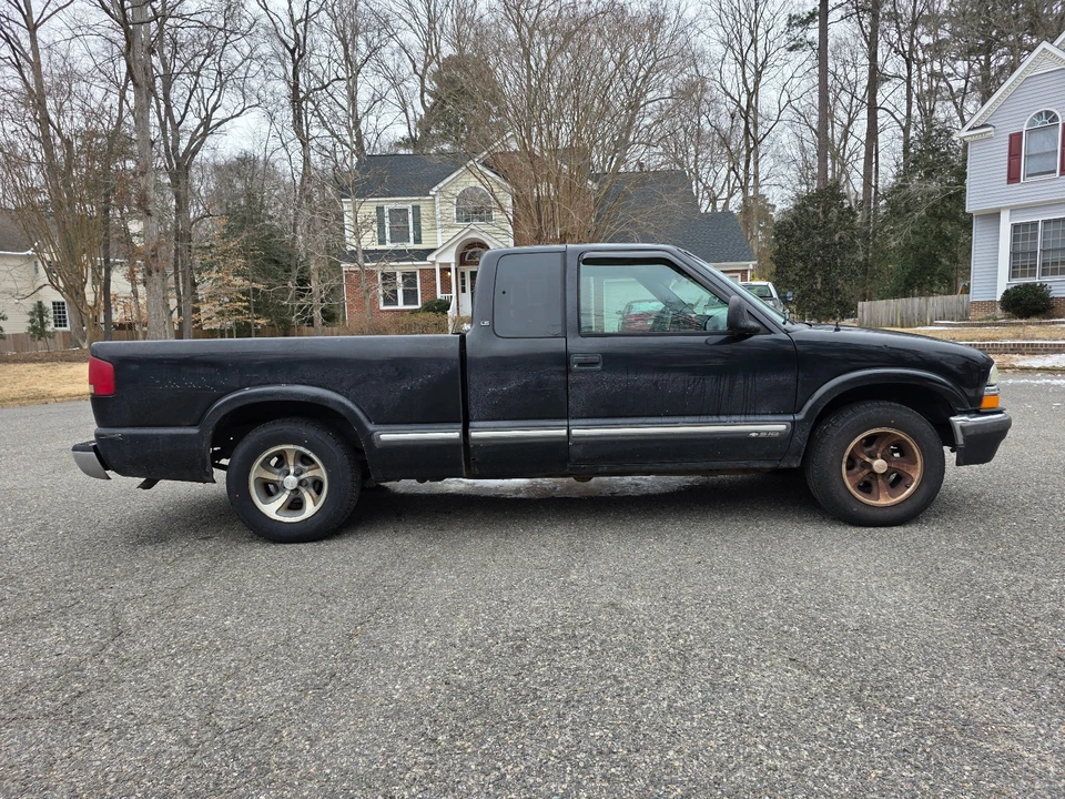 2003 Chevrolet S-10 Blazer 2nd Gen - Image 13 of 15