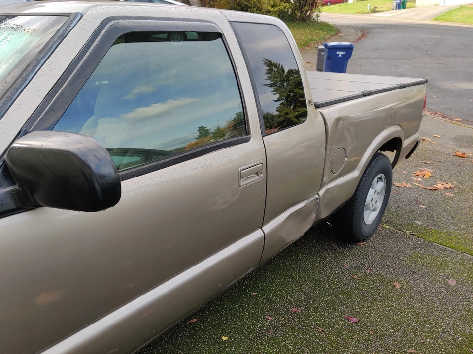 2003 Chevrolet S-10 Blazer 2nd Gen - Image 4 of 17