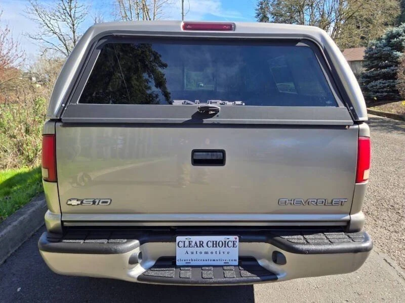 2003 Chevrolet S-10 - Image 7 of 18