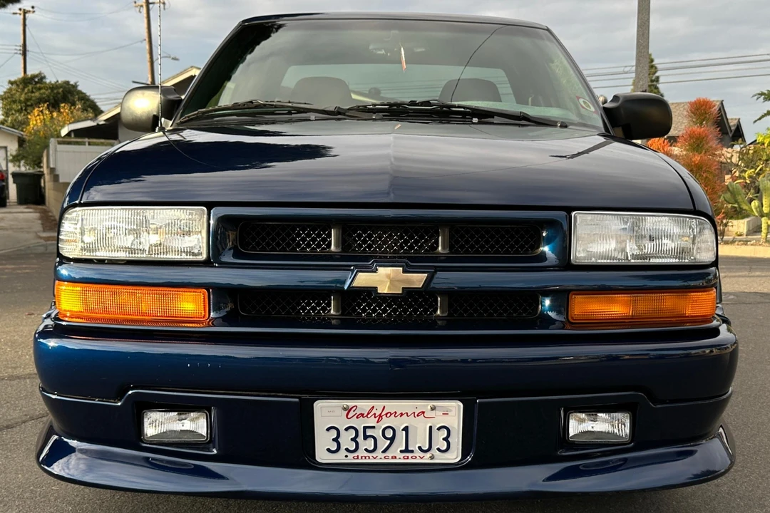2003 Chevrolet S-10 - Image 2 of 31