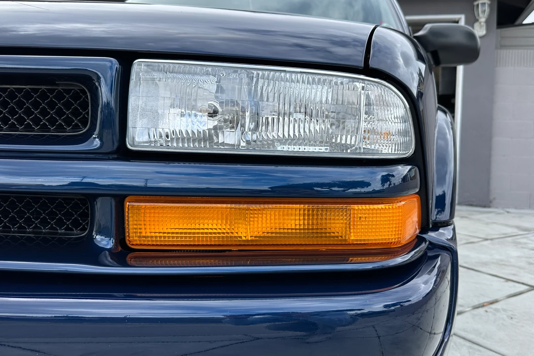 2003 Chevrolet S-10 - Image 25 of 31