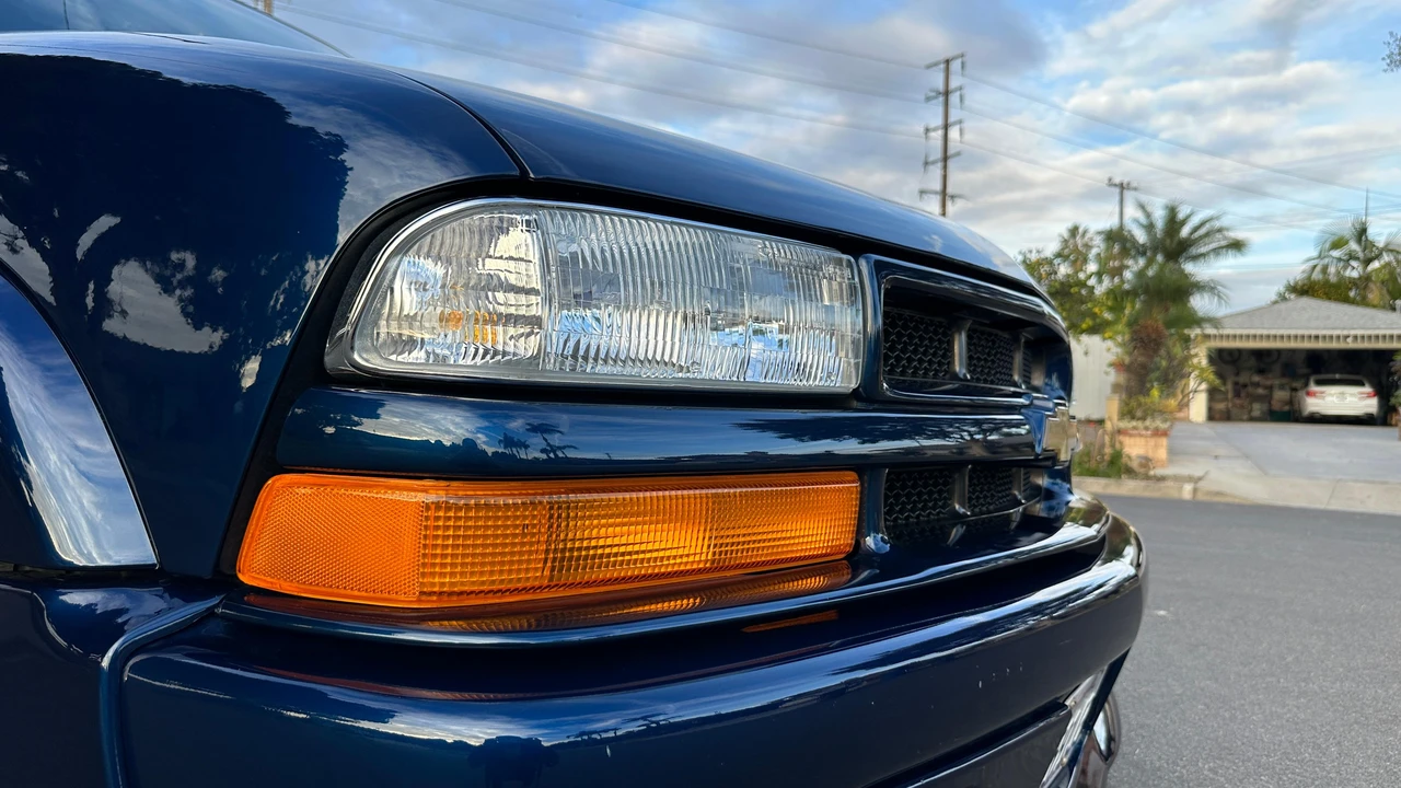 2003 Chevrolet S-10 - Image 19 of 31