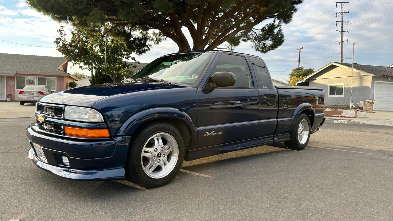 2003 Chevrolet S-10 - Image 9 of 31