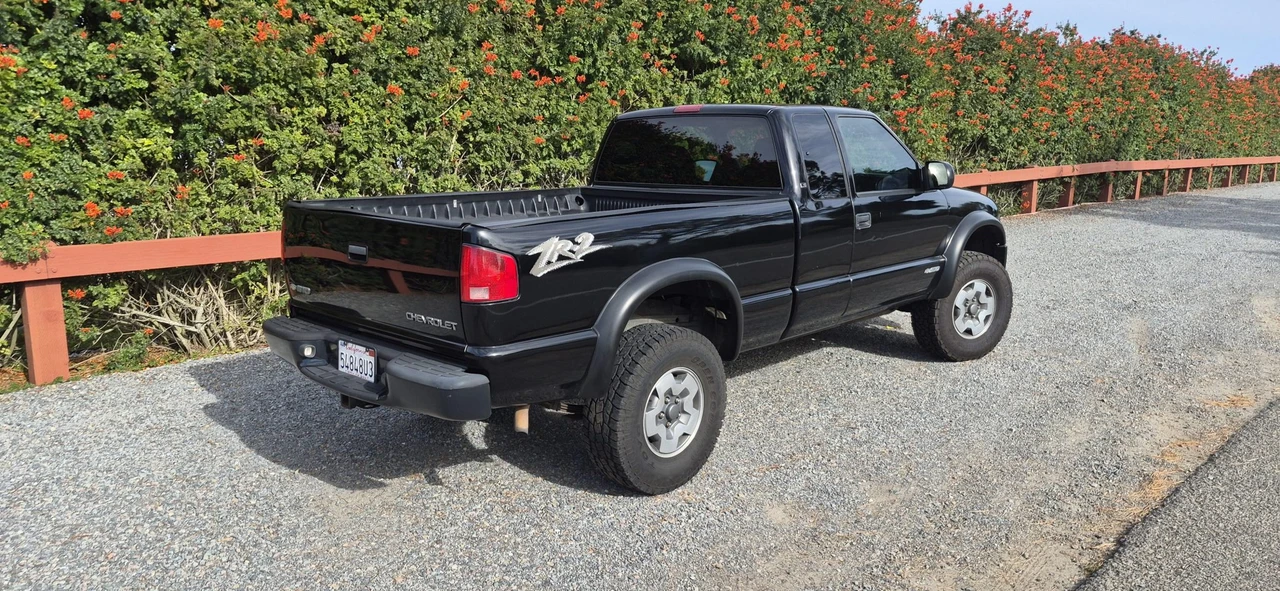 2003 Chevrolet S-10 - Image 22 of 31