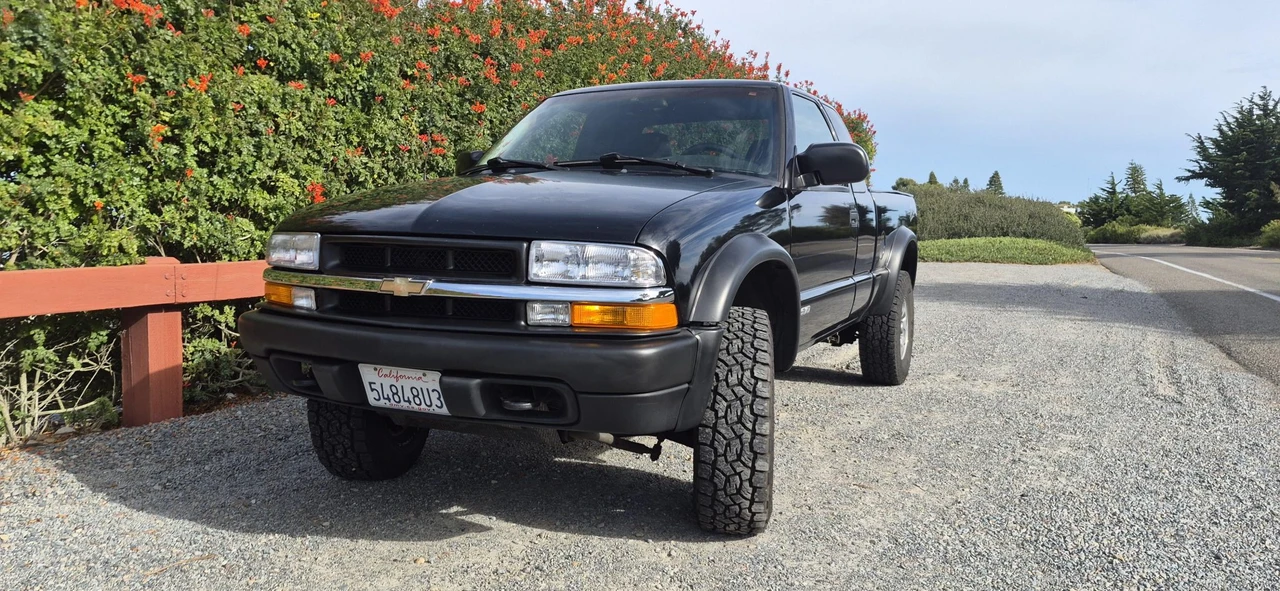 2003 Chevrolet S-10 - Image 10 of 31