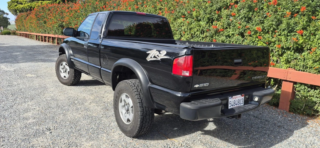 2003 Chevrolet S-10 - Image 19 of 31