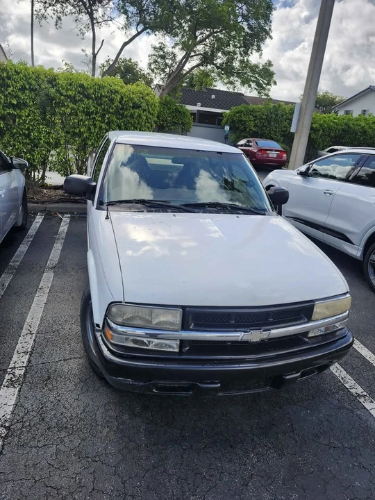 2003 Chevrolet S-10 - Image 6 of 8