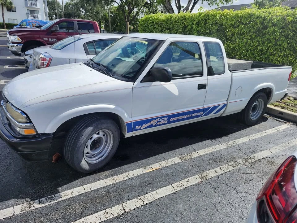 2003 Chevrolet S-10 - Image 7 of 8