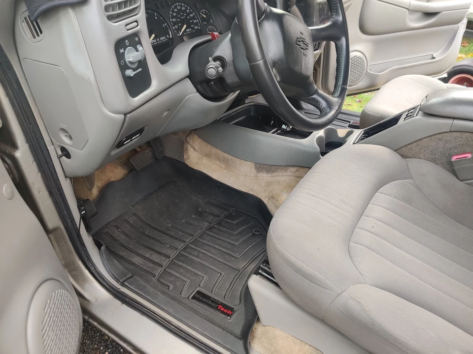 2003 Chevrolet S-10 - Image 14 of 19