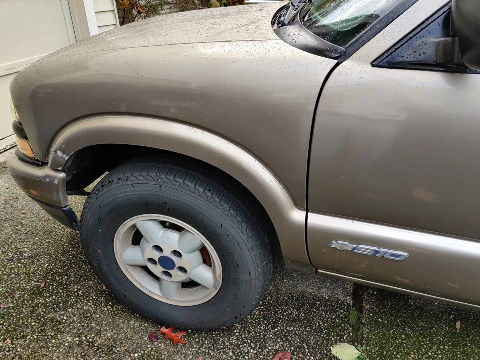 2003 Chevrolet S-10 - Image 5 of 19
