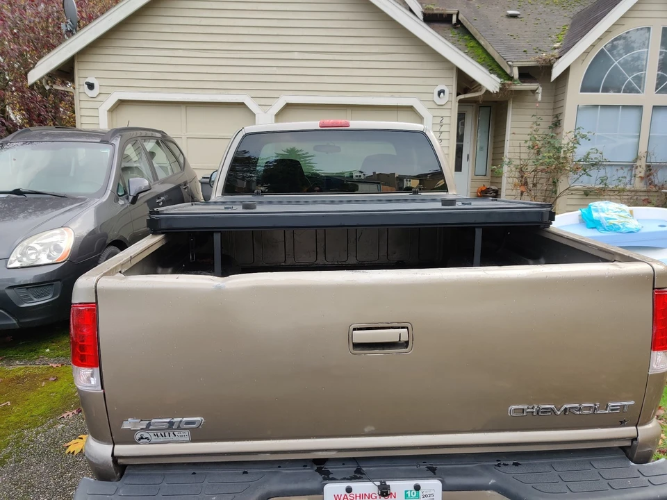 2003 Chevrolet S-10 - Image 8 of 19