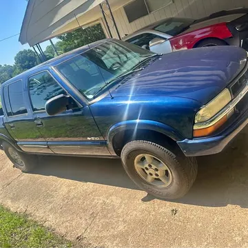 2003 Chevrolet S-10 Short Bed