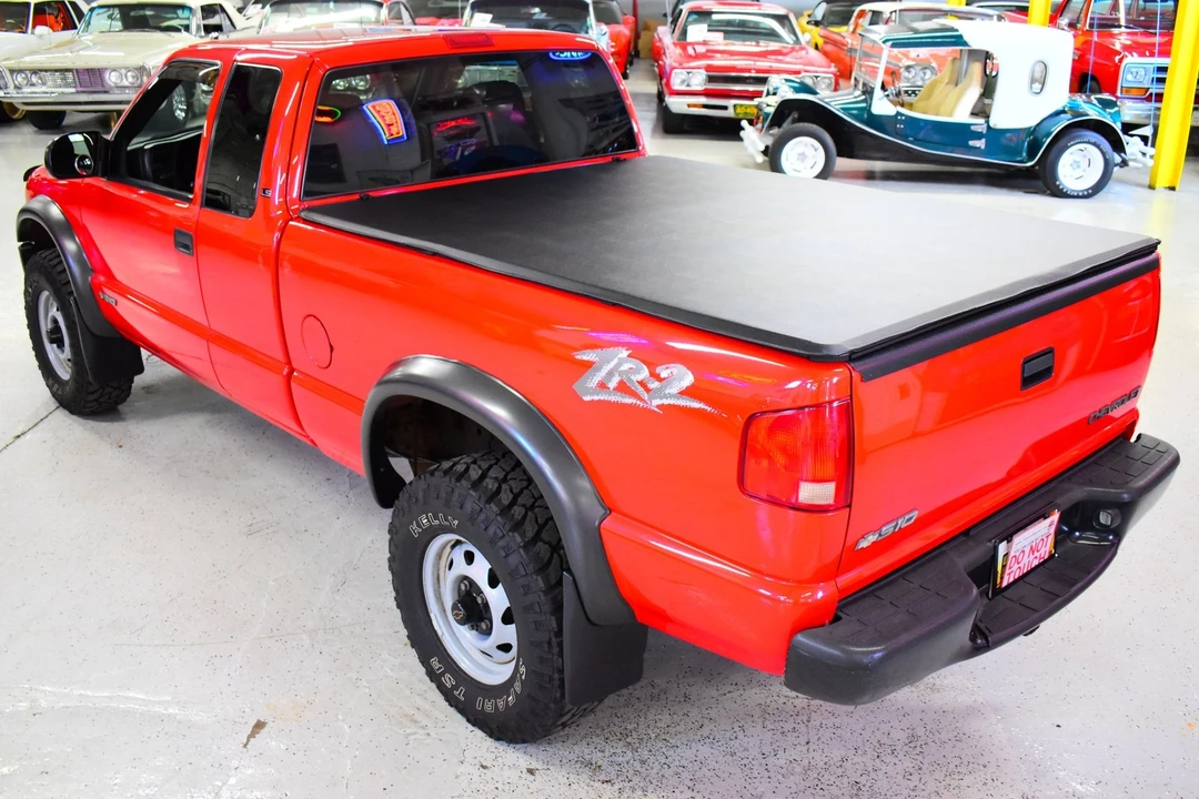 2003 Chevrolet S-10 - Image 16 of 20