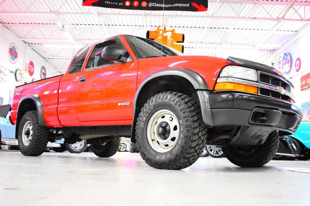 2003 Chevrolet S-10 - Image 3 of 20
