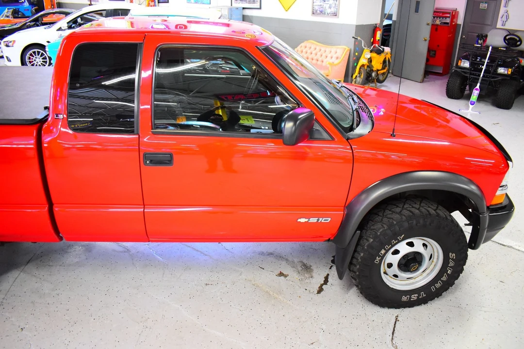2003 Chevrolet S-10 - Image 5 of 20