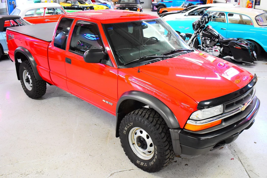 2003 Chevrolet S-10 - Image 2 of 20