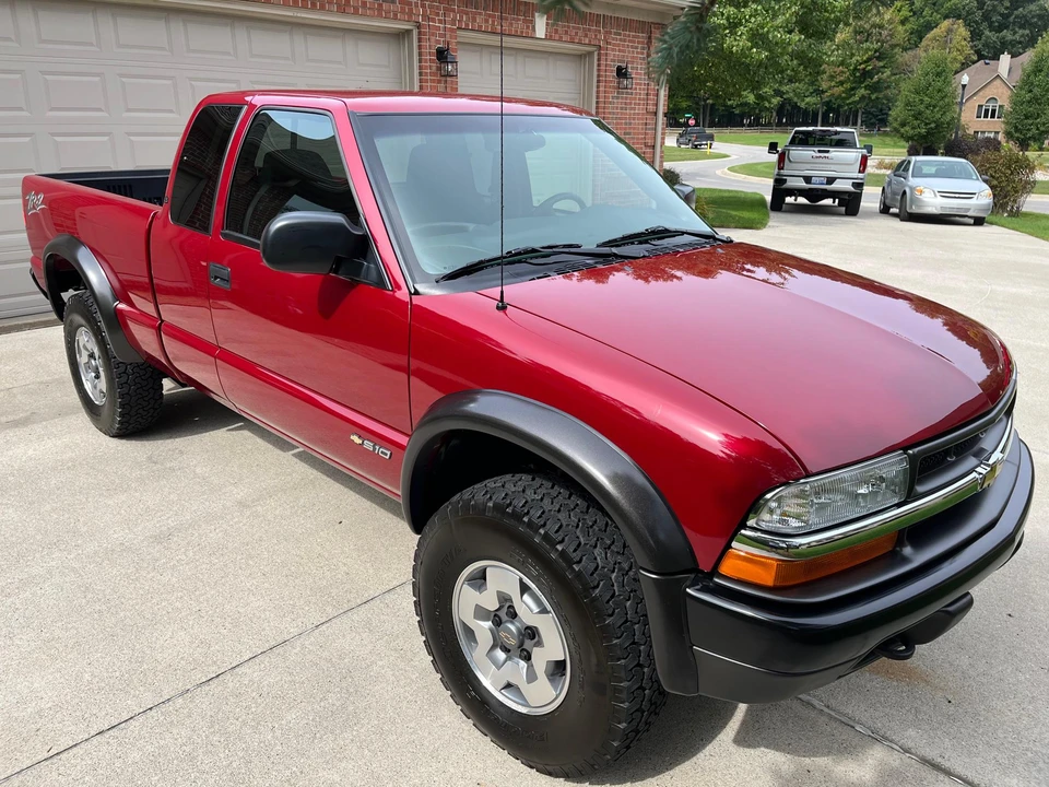 2003 Chevrolet S-10 Blazer 2nd Gen - Image 17 of 31