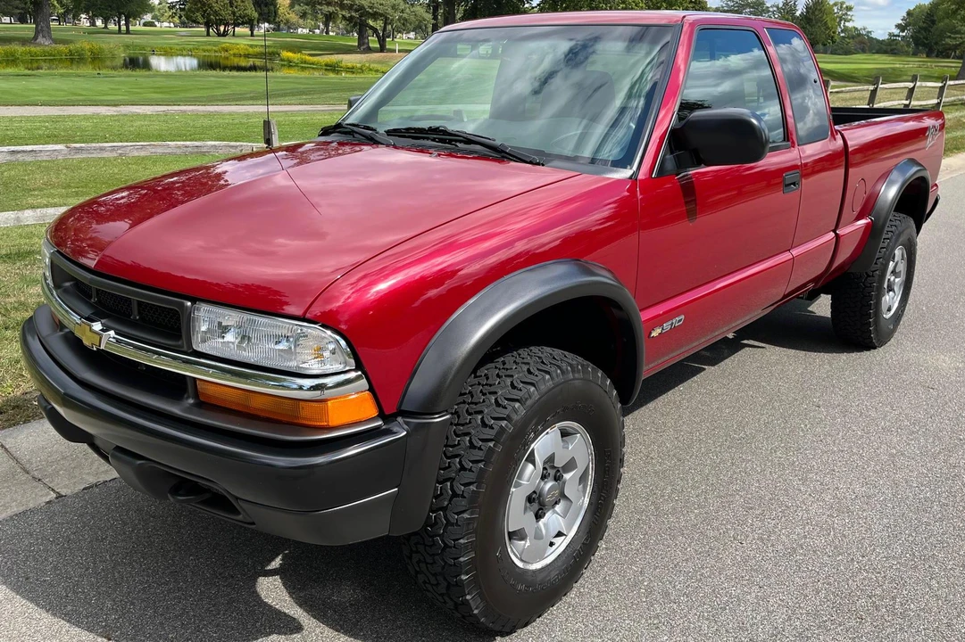 2003 Chevrolet S-10 Blazer 2nd Gen - Image 3 of 31