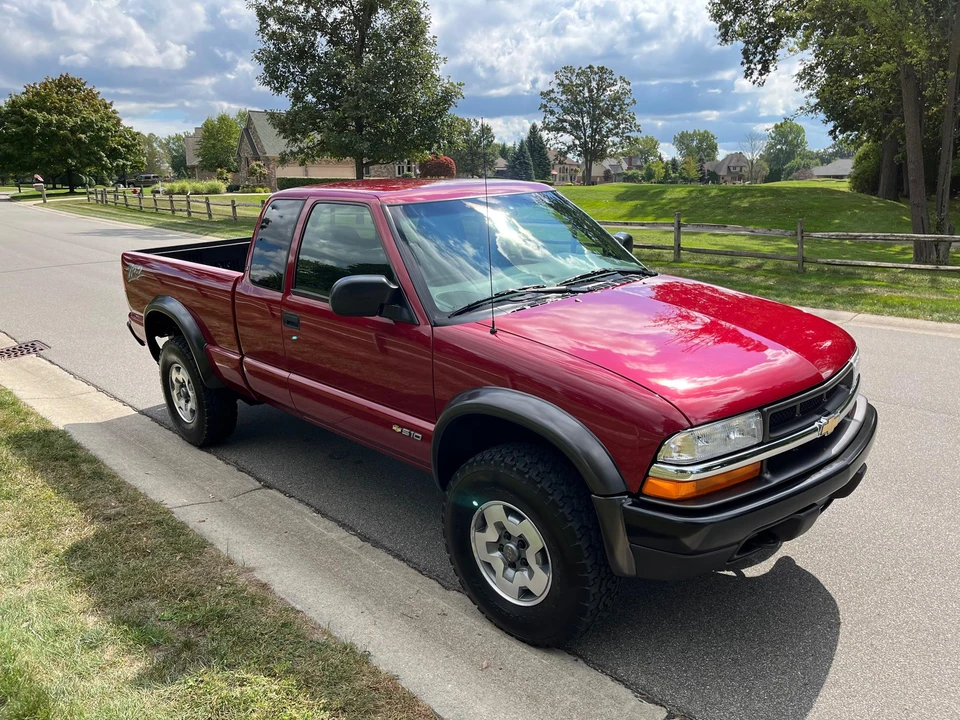 2003 Chevrolet S-10 Blazer 2nd Gen - Image 16 of 31