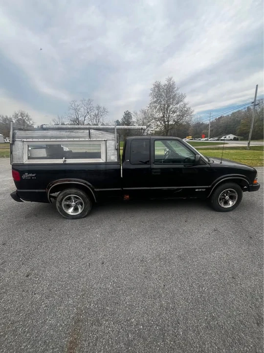 2003 Chevrolet S-10 - Image 6 of 8