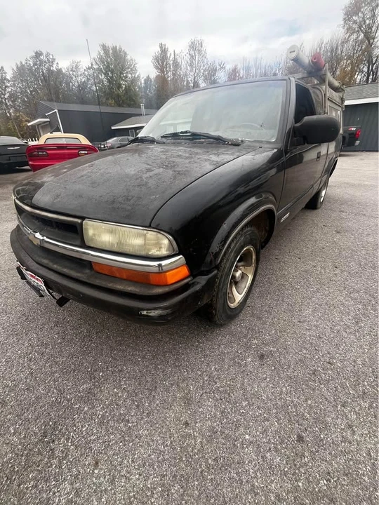 2003 Chevrolet S-10 - Image 3 of 8