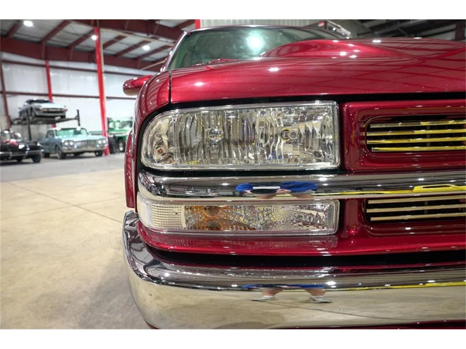 2003 Chevrolet S-10 - Image 25 of 31