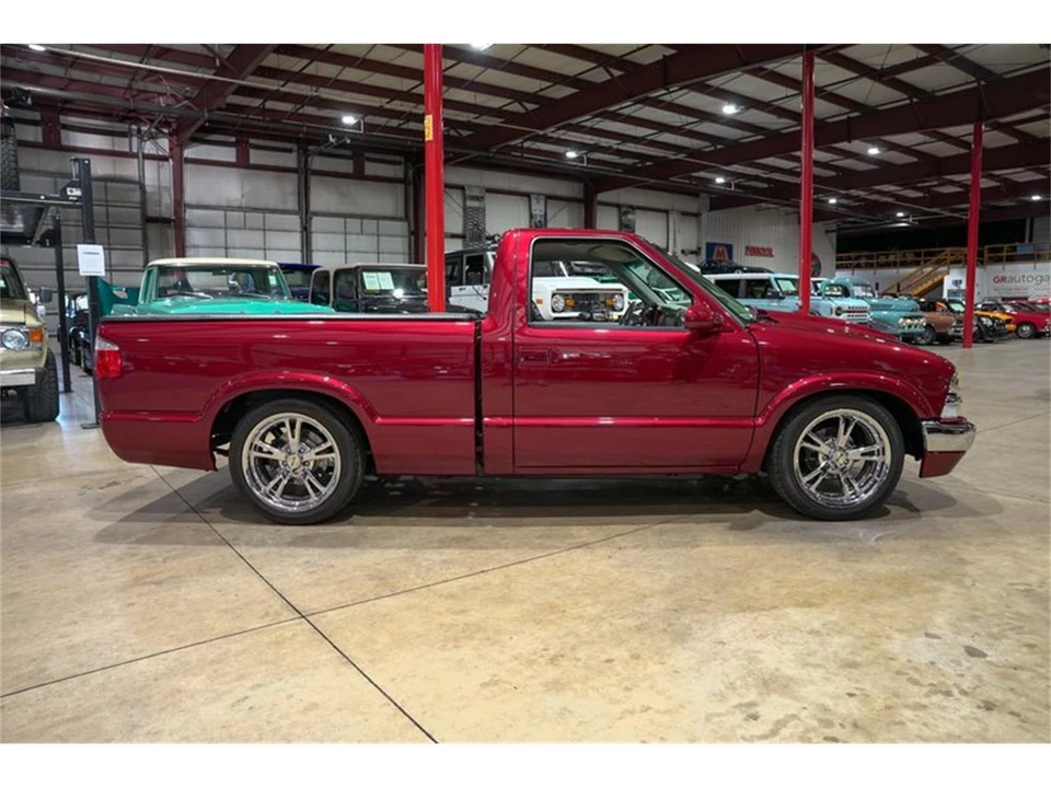 2003 Chevrolet S-10 - Image 10 of 31