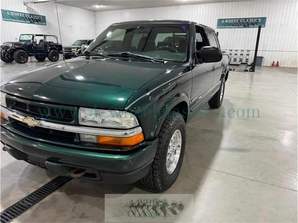 2003 Chevrolet S-10 - Image 11 of 31