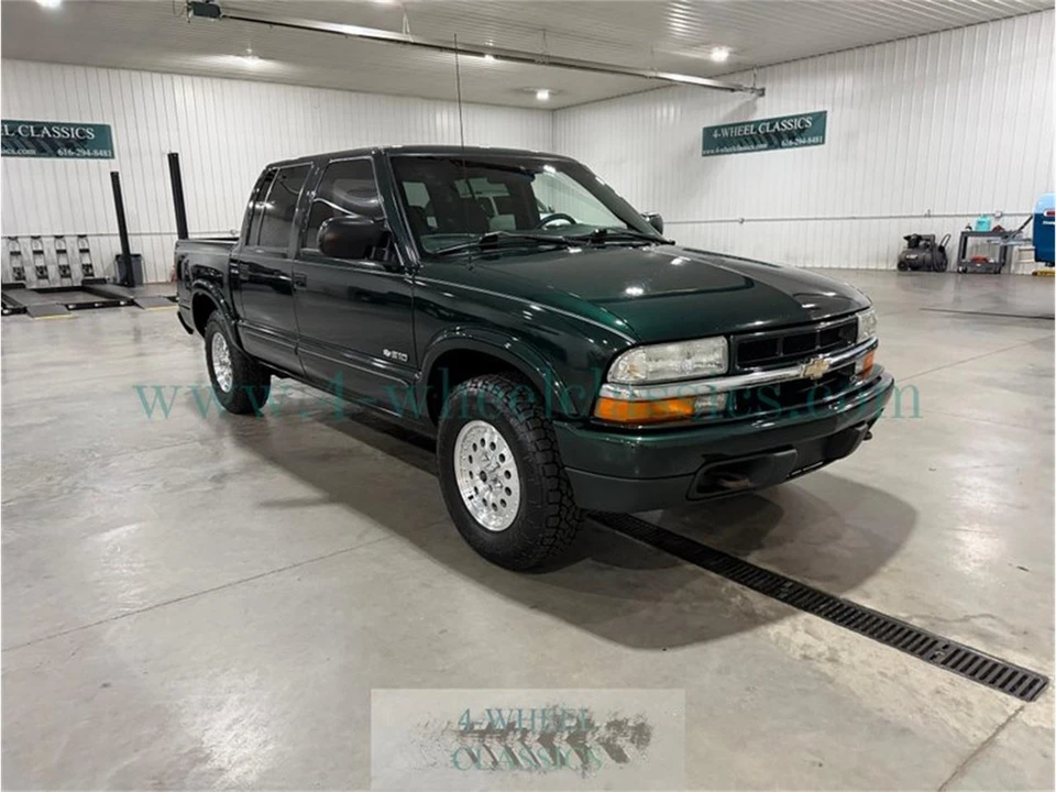 2003 Chevrolet S-10 - Image 7 of 31