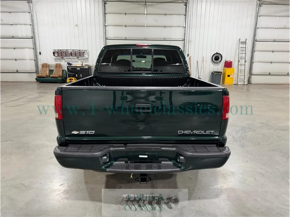 2003 Chevrolet S-10 - Image 4 of 31