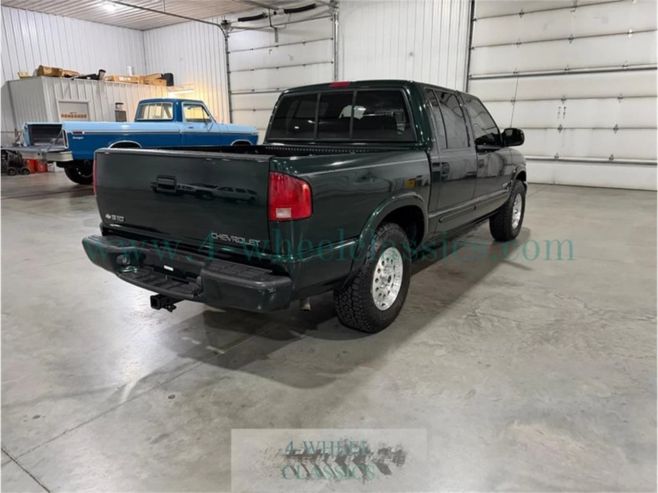 2003 Chevrolet S-10 - Image 5 of 31