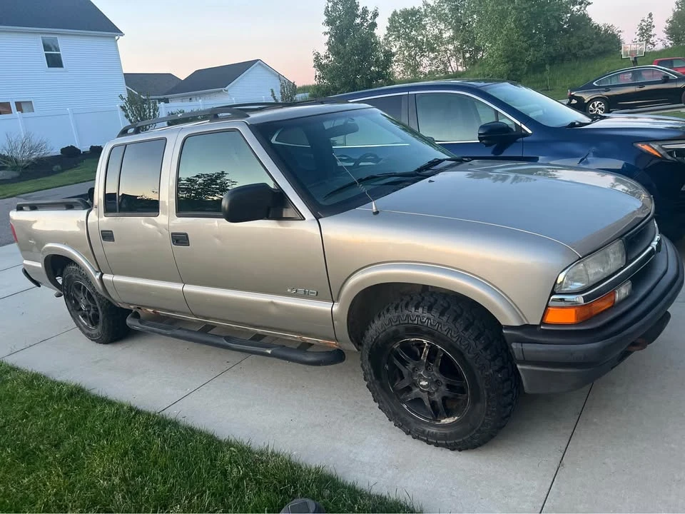 2003 Chevrolet S-10 - Image 3 of 15