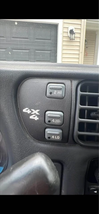 2003 Chevrolet S-10 - Image 14 of 15