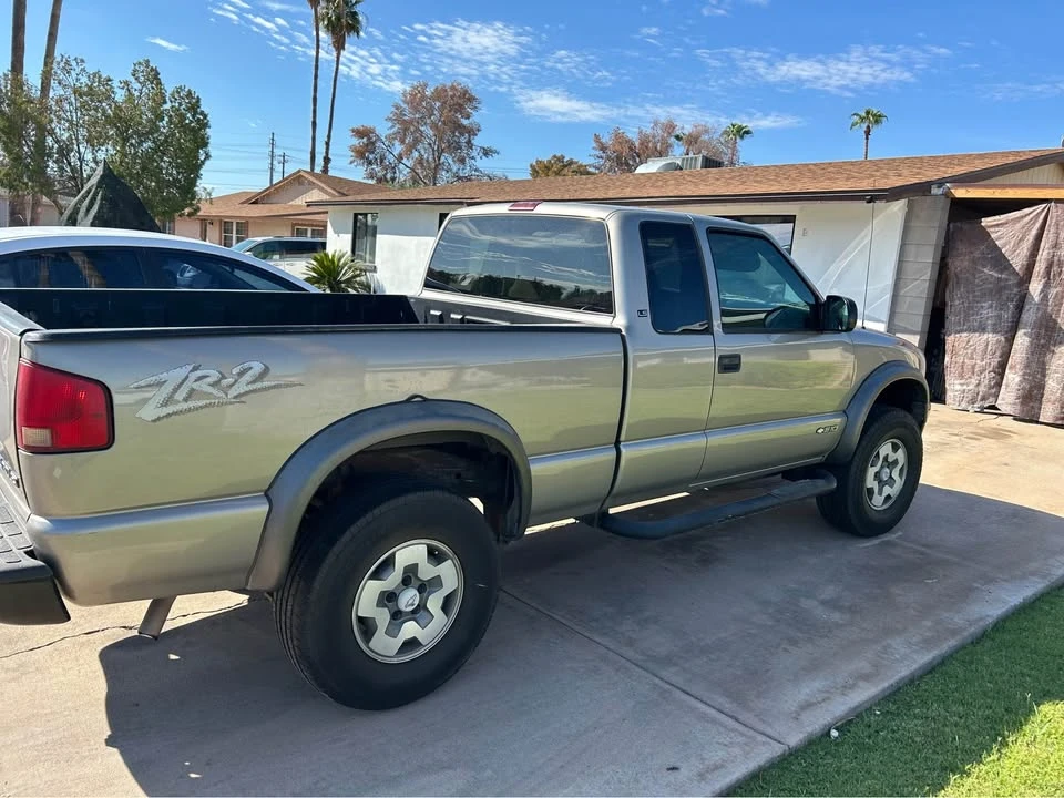 2003 Chevrolet S-10 - Image 4 of 6