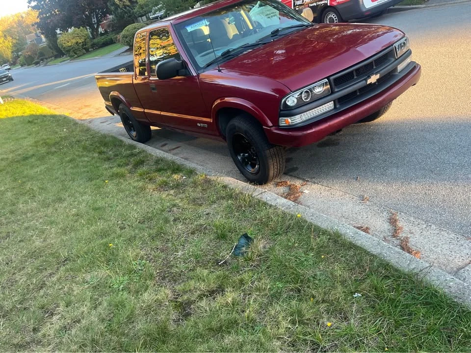 2003 Chevrolet S-10 - Image 5 of 7