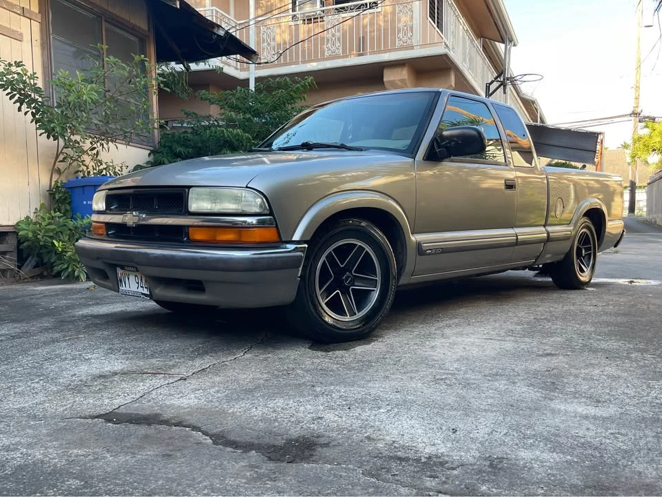 2003 Chevrolet S-10 - Image 2 of 7
