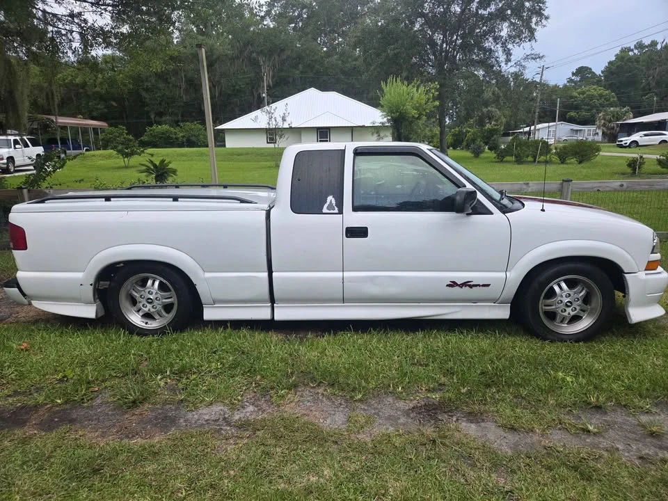 2003 Chevrolet S-10 - Image 2 of 13