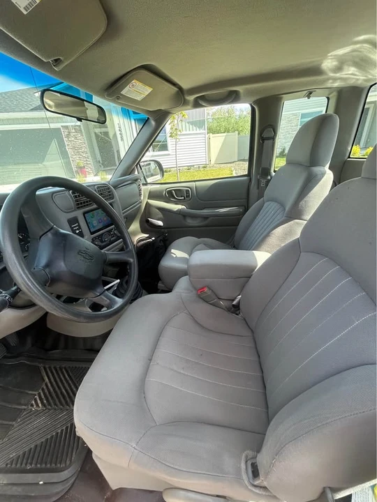2003 Chevrolet S-10 - Image 5 of 6