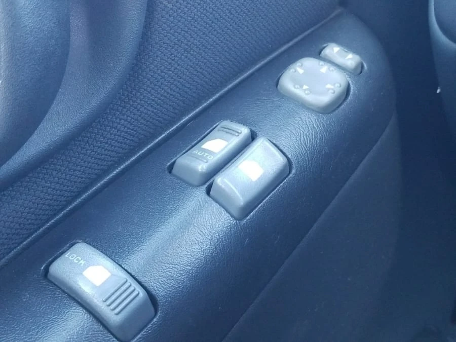2003 Chevrolet S-10 - Image 11 of 14