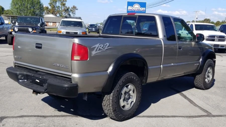 2003 Chevrolet S-10 - Image 3 of 14