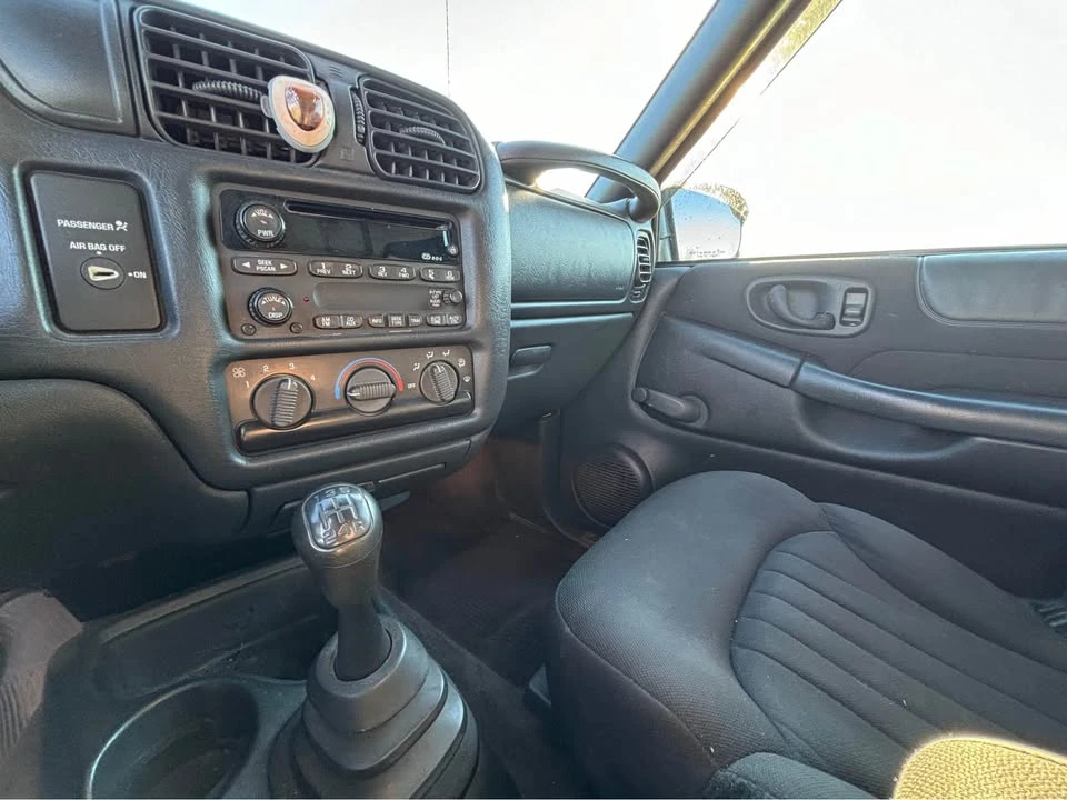 2003 Chevrolet S-10 - Image 10 of 12