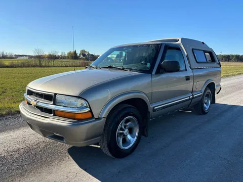 2003 Chevrolet S10 Regular Cab