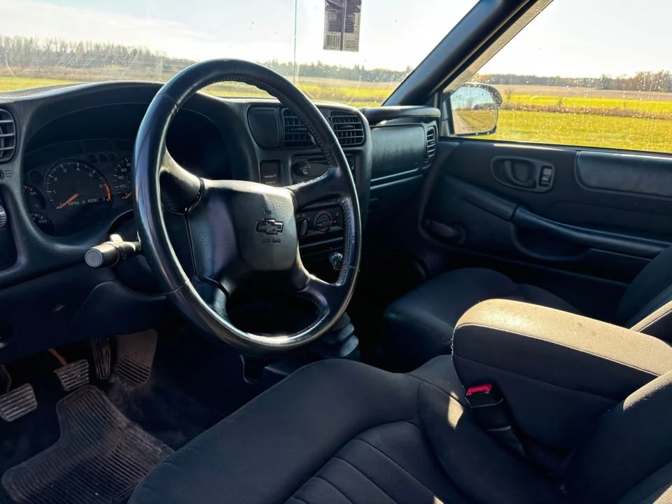 2003 Chevrolet S-10 - Image 6 of 12