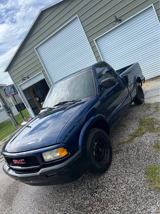 2003 Chevrolet S-10 - Image 4 of 12