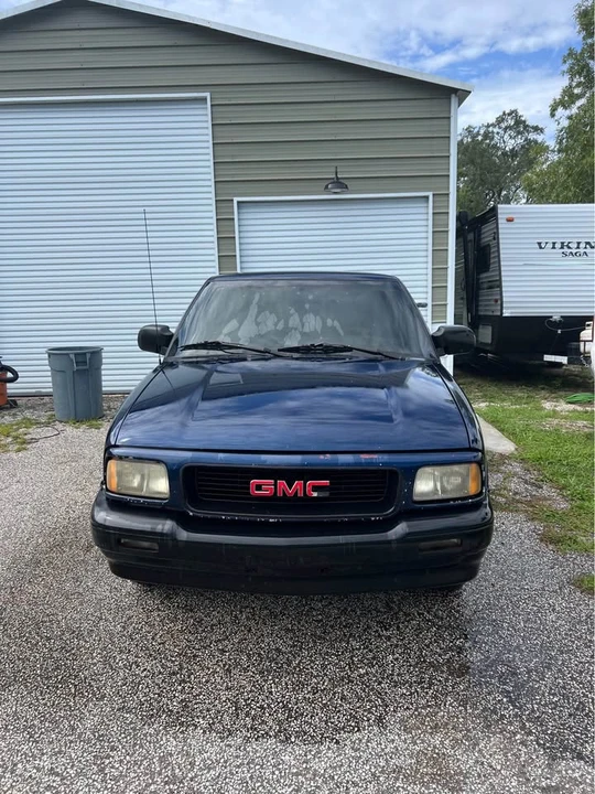 2003 Chevrolet S-10 - Image 3 of 12