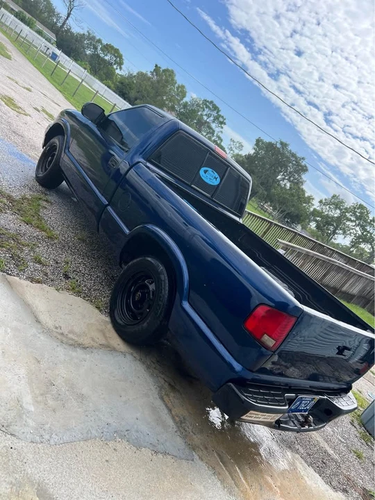 2003 Chevrolet S-10 - Image 5 of 12