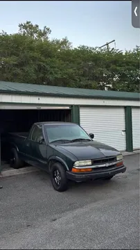 2003 Chevrolet S10 Regular Cab LS Pickup 2D 6 ft