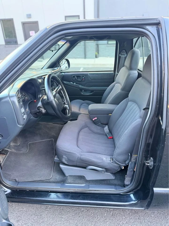2003 Chevrolet S-10 - Image 9 of 20